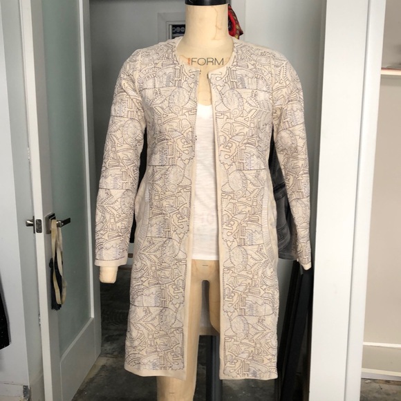 Ladies Embroidery winter white novelty jacket - Picture 1 of 7